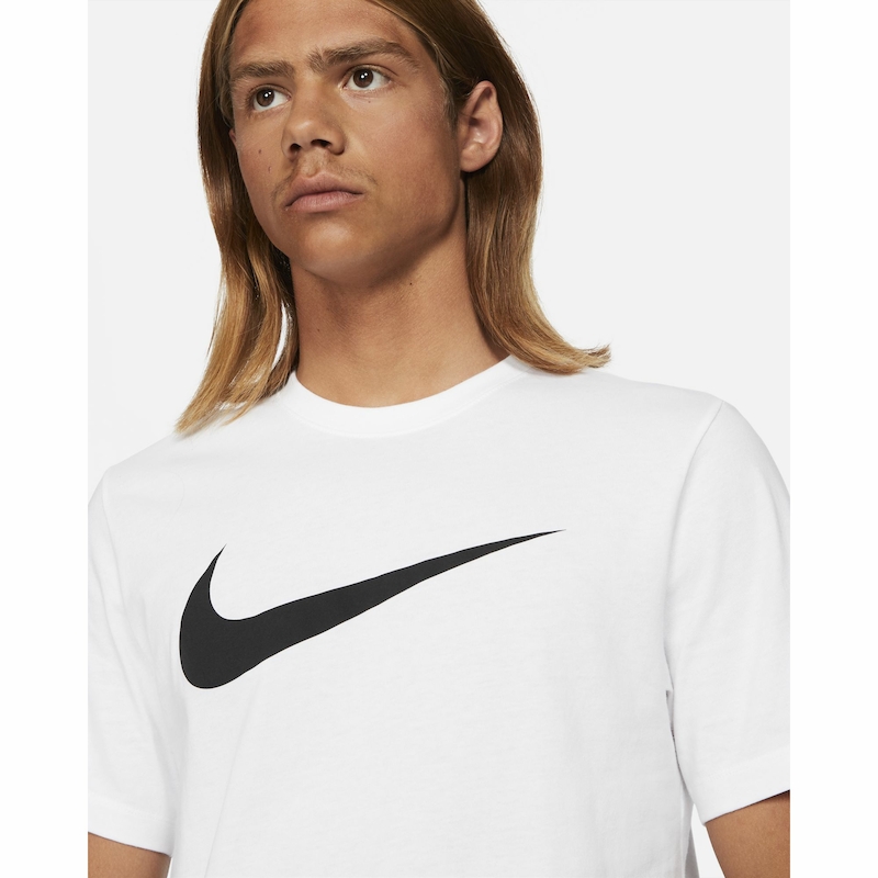 Nike t shirt clearance foot