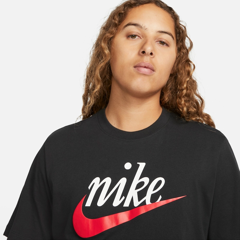 Buy Nike Sportswear Men's T-Shirt Online in Kuwait - The Athletes Foot