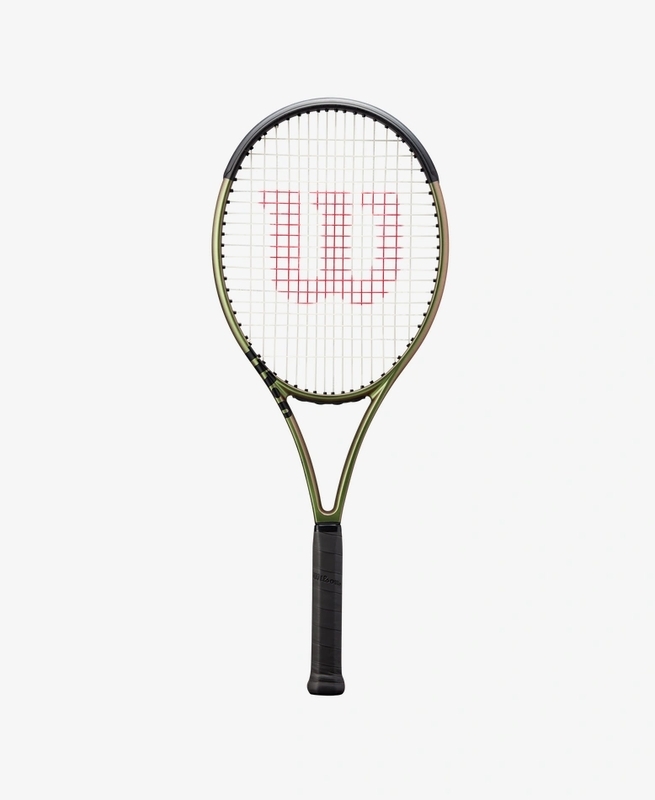 Wilson Blade 100 v8 16x19 Tennis Racket