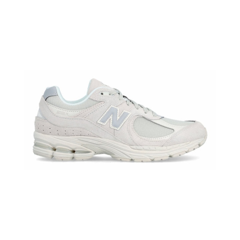 NEW BALANCE 2002 SHOES