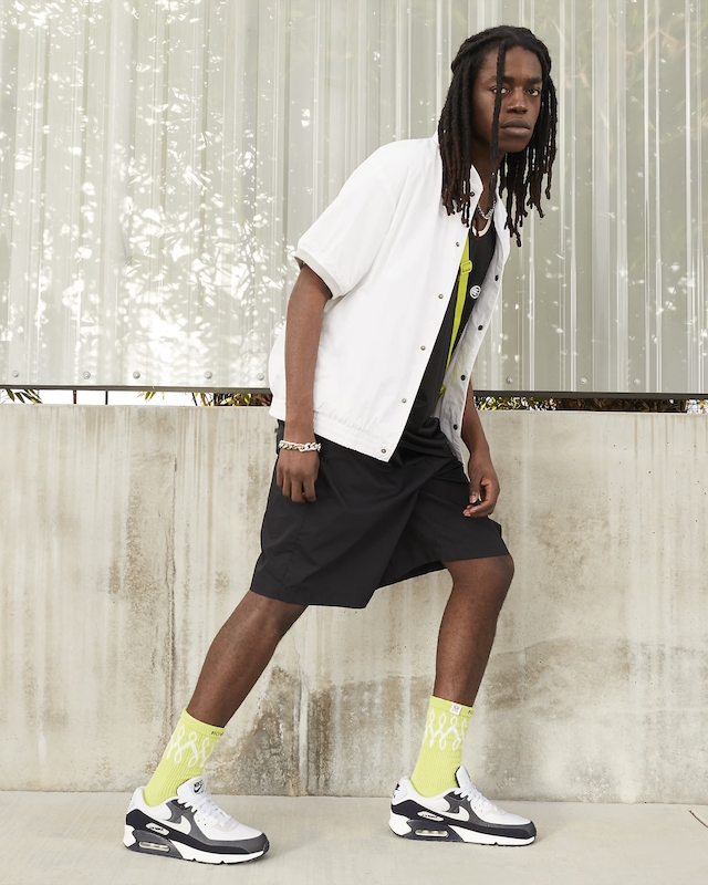 air max 90 on feet with shorts