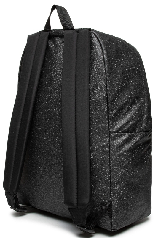 OVAL PLEATS BACKPACK ブラック OVAL PLEATS BACKPACK ブラック BIAS PLEATS BACKPACK – isseymiyake.com