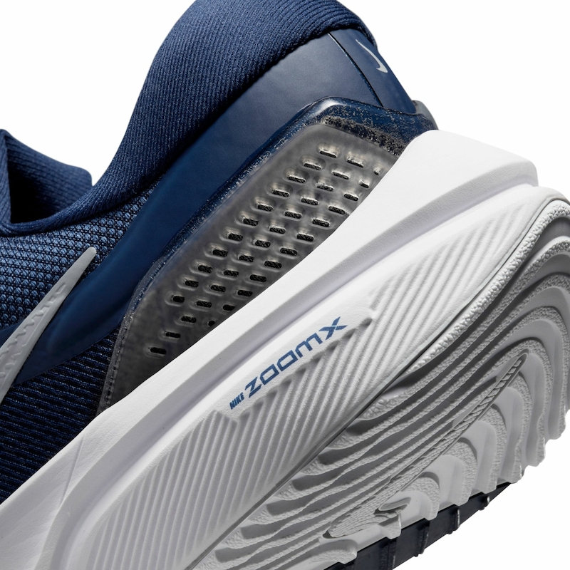 Buy Nike Vomero 16 Men's Road Running Shoes Online in Kuwait - The ...