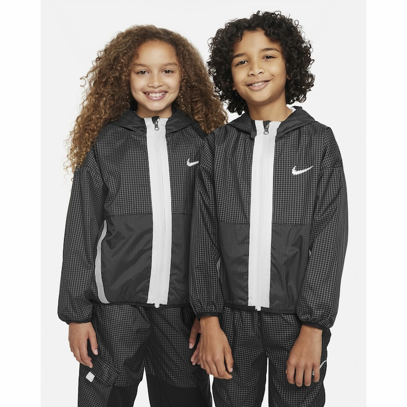 Nike outdoor jacket discount