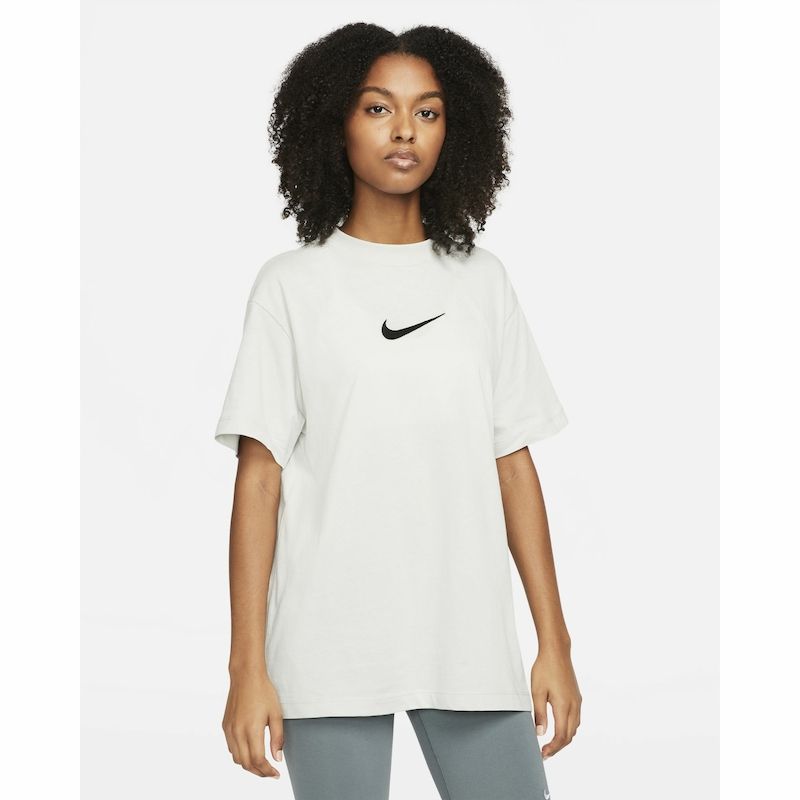 nike t shirt womens sale