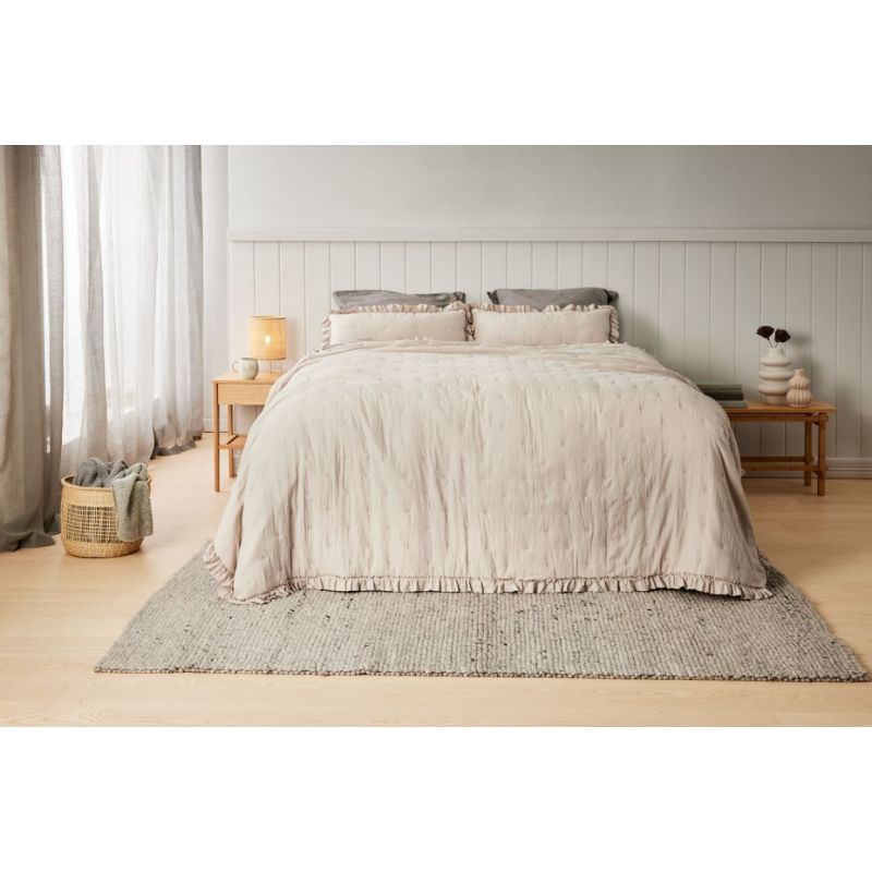 Buy Bed throw DUNHAMMER 220x240 beige Online From JYSK Kuwait