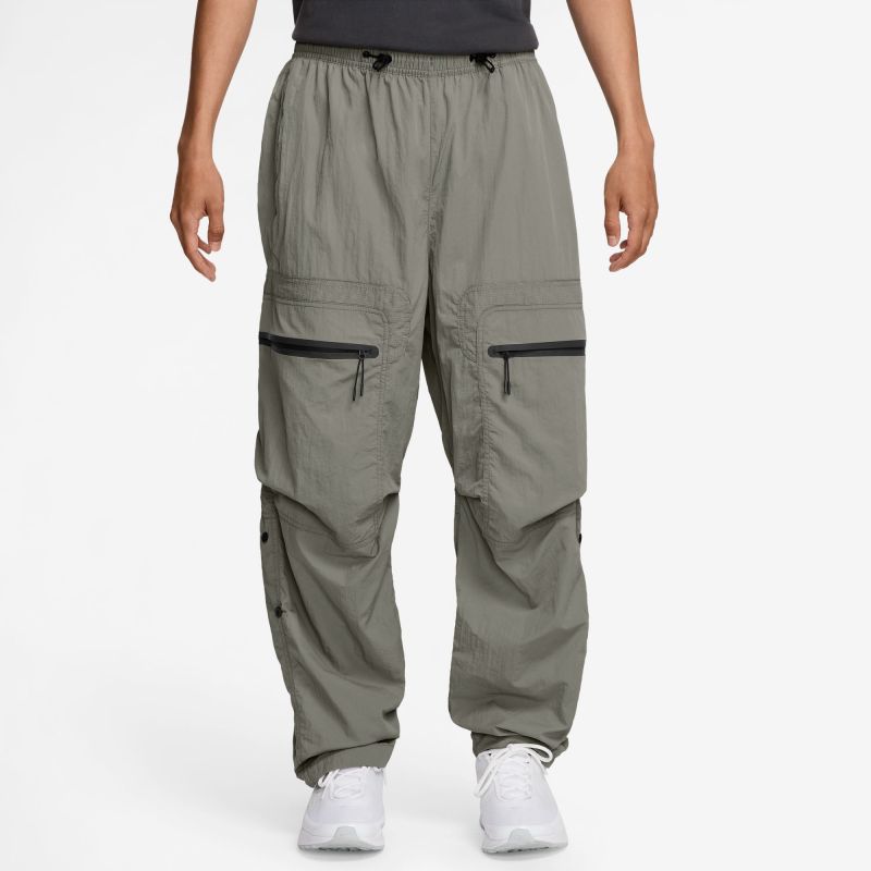 nike tech pants cargo