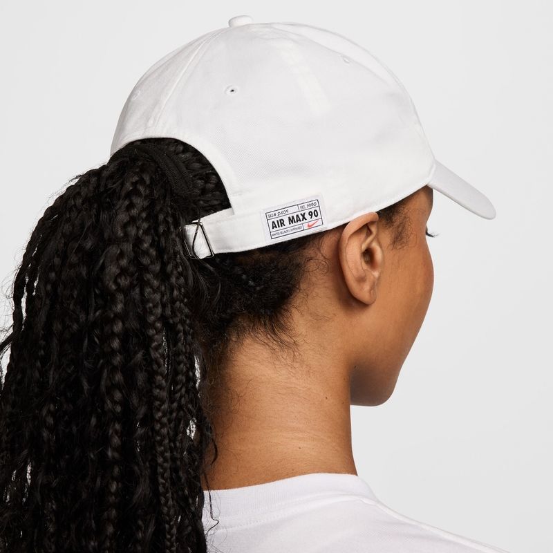nike kiss hat