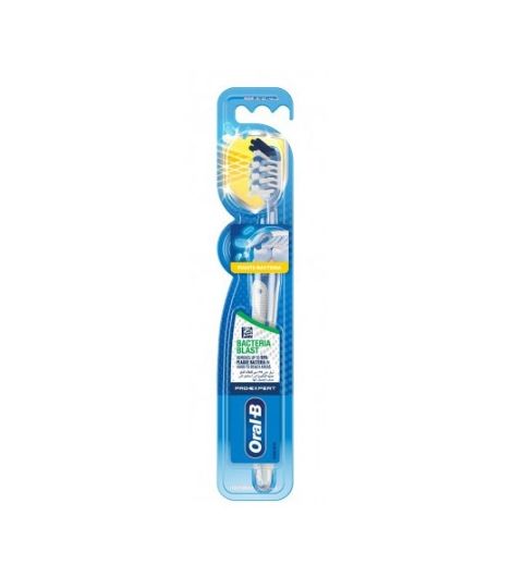 Oral-B Pro Expert Toothbrush Bacteria Blast - Medium