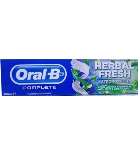 Oral-B Complete Mouth Wash + Whitening Mint Toothpaste