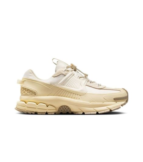 Nike Zoom Vomero 5 Roam 