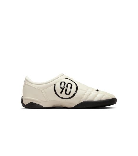 Nike Total 90 