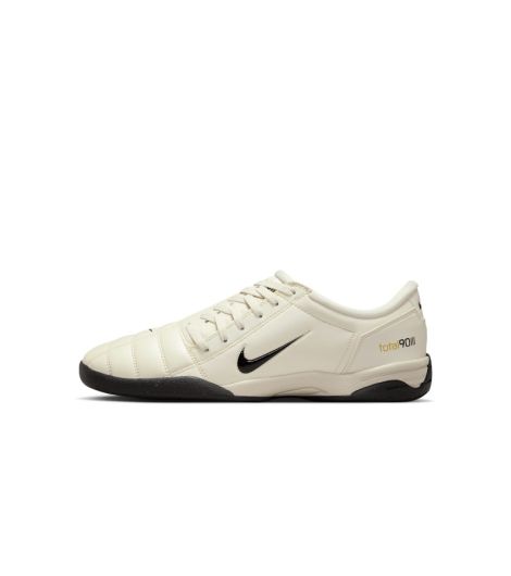 Nike Total 90 