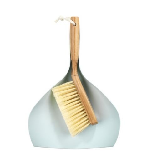 فرشاة وجاروف MILO بمقبض من البامبو