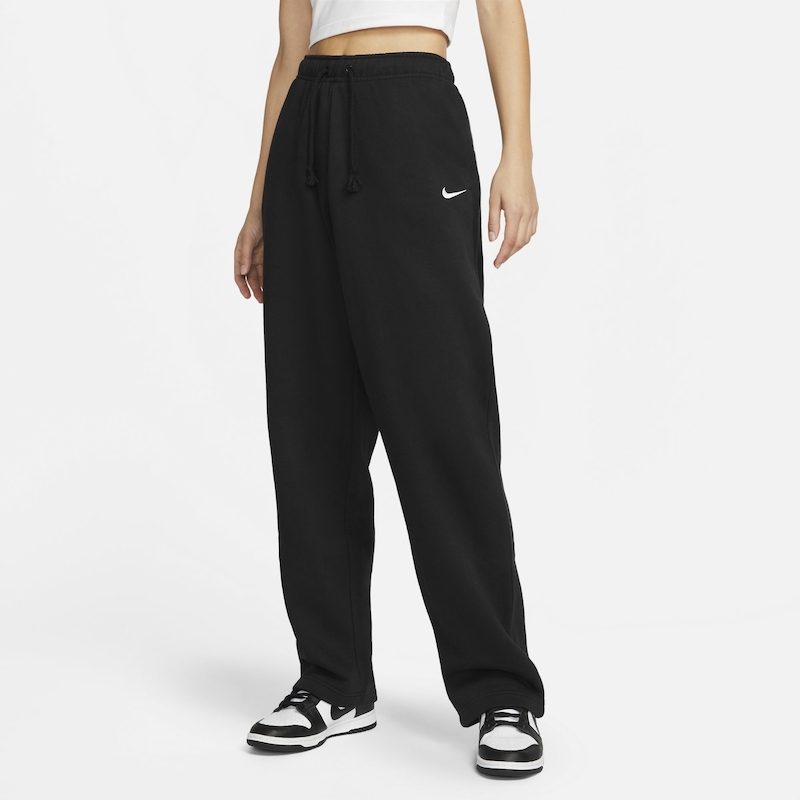 Buy Nike Women's Clctn Essential Pant Online in Kuwait - The Athletes Foot