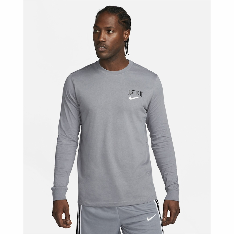 Buy Nike Men s Long Sleeve T Shirt Online in Kuwait Intersport