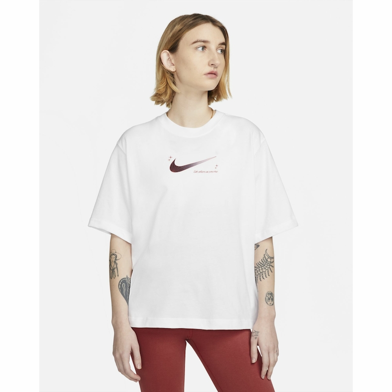 T shirt clearance nike intersport