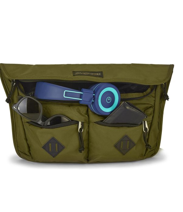 Jansport / Larimer Cross Body / 7G3 Army