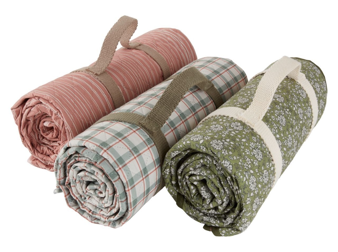 Buy Picnic blanket SPURV 150x200 assorted waterproof Online From JYSK