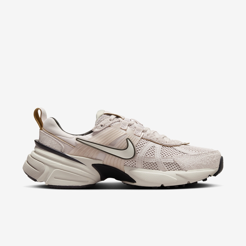 NIKE V2K RUN WOMEN'S SHOES Online Kuwait - SNKR