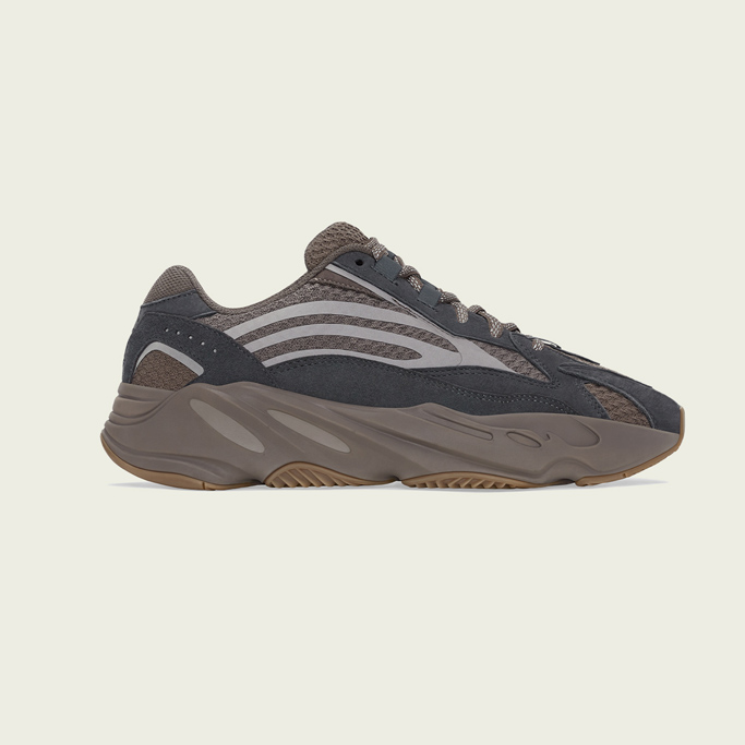 YEEZY BOOST 700 MAUVE